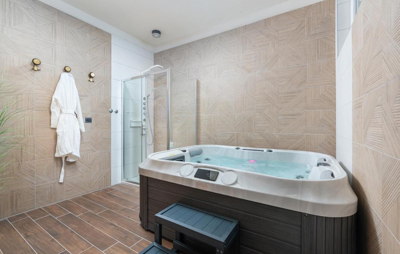 Hotel Dua Residence Porec Exterior photo
